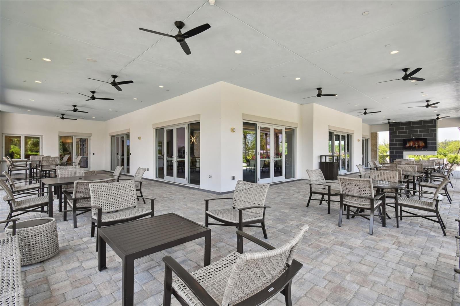ESPLANADE/WIREGRASS RANCH PH - Residential