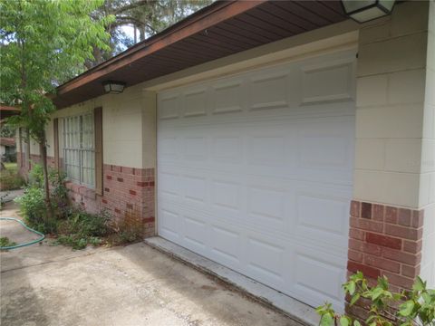 A home in SILVER SPRINGS