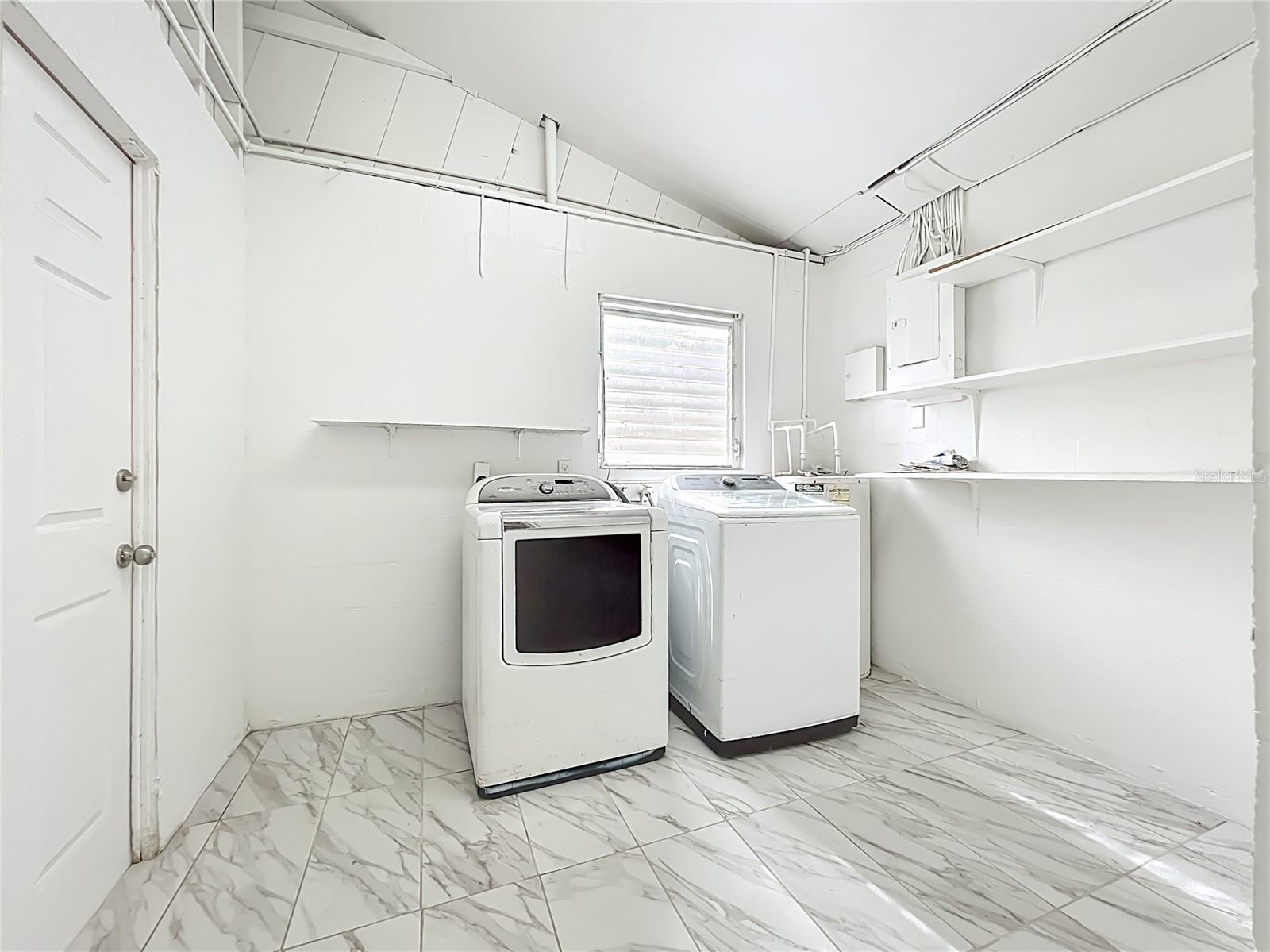 ROBINSWOOD HEIGHTS - Residential