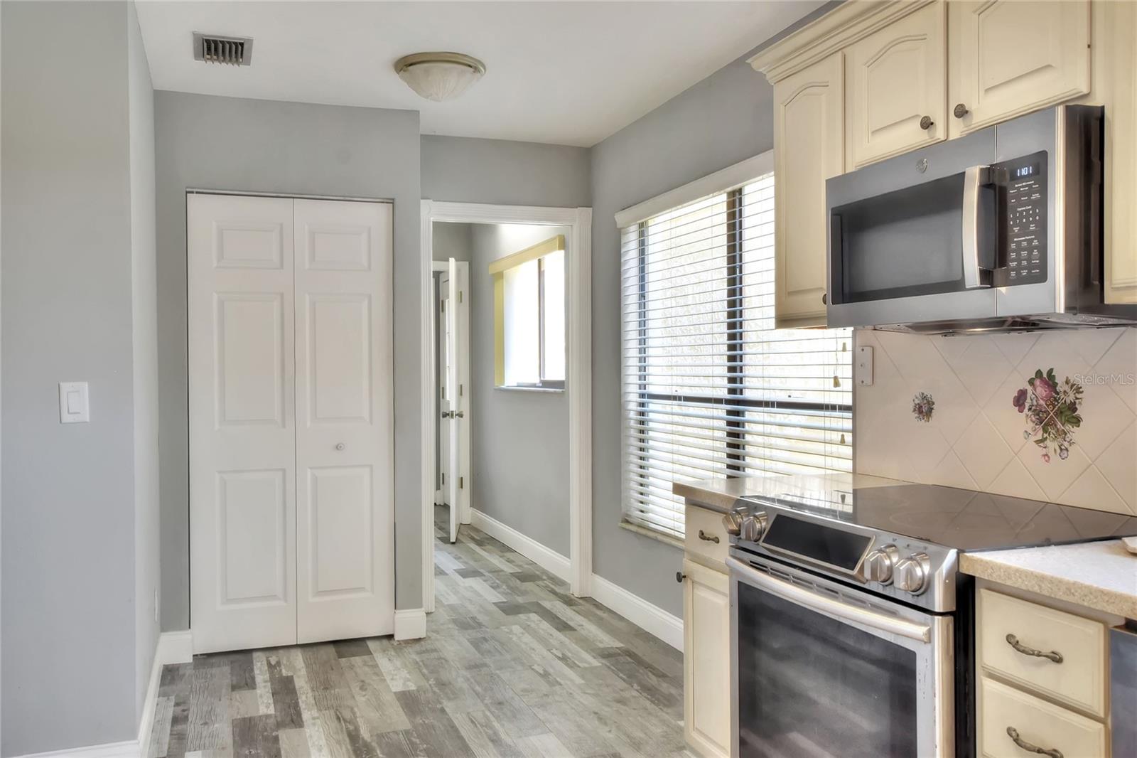 CREEK WOODS A CONDO IN IMPERIALAKES PH 02 SEC 03 - Residential