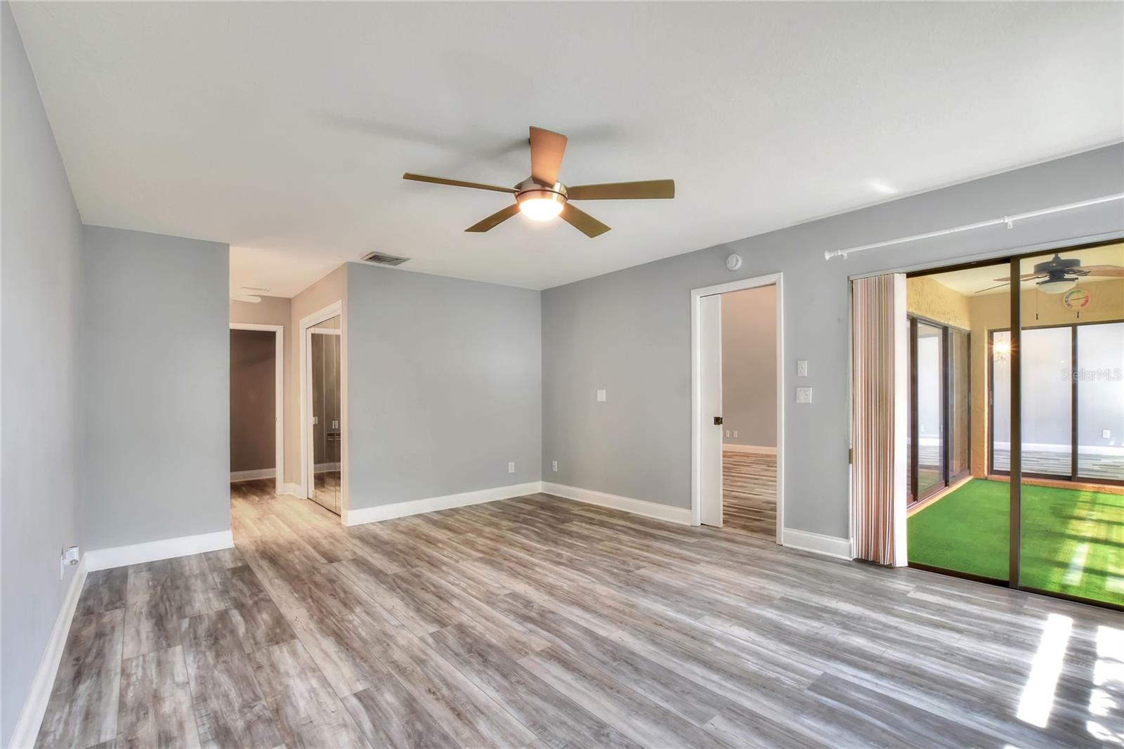 CREEK WOODS A CONDO IN IMPERIALAKES PH 02 SEC 03 - Residential