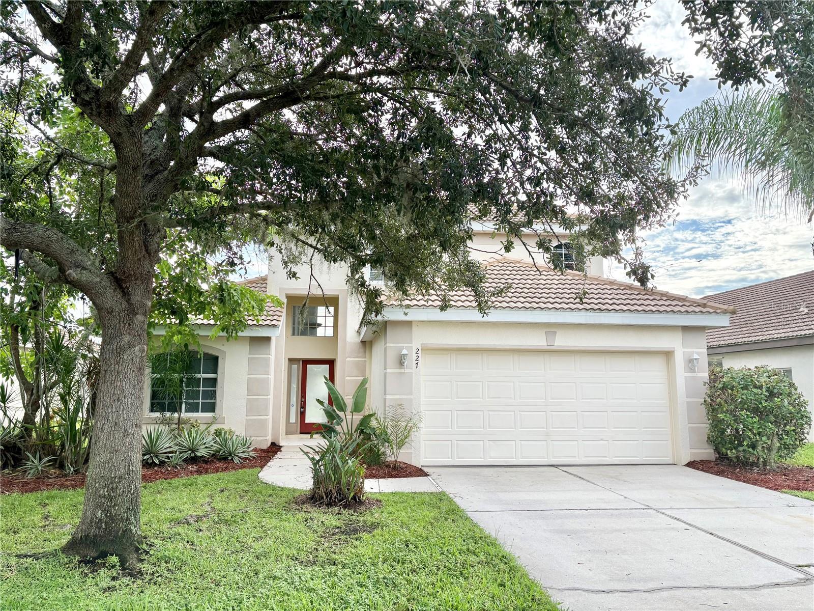 Located in the sought-after gated community of Stoneybrook at Heritage Harbour, this light and bright two-story home offers both comfort and convenience. The first floor features an open great room, a dining area, and a spacious kitchen with lots of cabinetry, a breakfast nook, and a pantry. A screened lanai overlooks a serene lake—perfect for relaxing evenings. The primary bedroom is also on the main floor and includes an en-suite bathroom with dual sinks, a walk-in shower, and a soaking tub. A half bath, laundry room, and access to a two-car garage complete the first level. Upstairs, a large loft offers versatile space ideal for a home office, media room, or playroom, along with two additional bedrooms and a full bathroom. As part of the Stoneybrook community, residents enjoy access to a wide range of amenities, including a resort-style pool, clubhouse, fitness center, tennis and pickleball courts, a dog park, playground, basketball court, and scenic walking trails. Conveniently located near shopping and restaurants with easy access to I-75.
All tenants are required to participate in the Resident Benefits Package (RBP) for $49.95/month which includes renters insurance, credit building to help boost your credit score with timely rent payments, $1M Identity Protection, HVAC air filter delivery (for applicable properties), move-in concierge service making utility connection and home service setup a breeze during your move-in, our best-in-class resident rewards program, and much more! More details upon application.