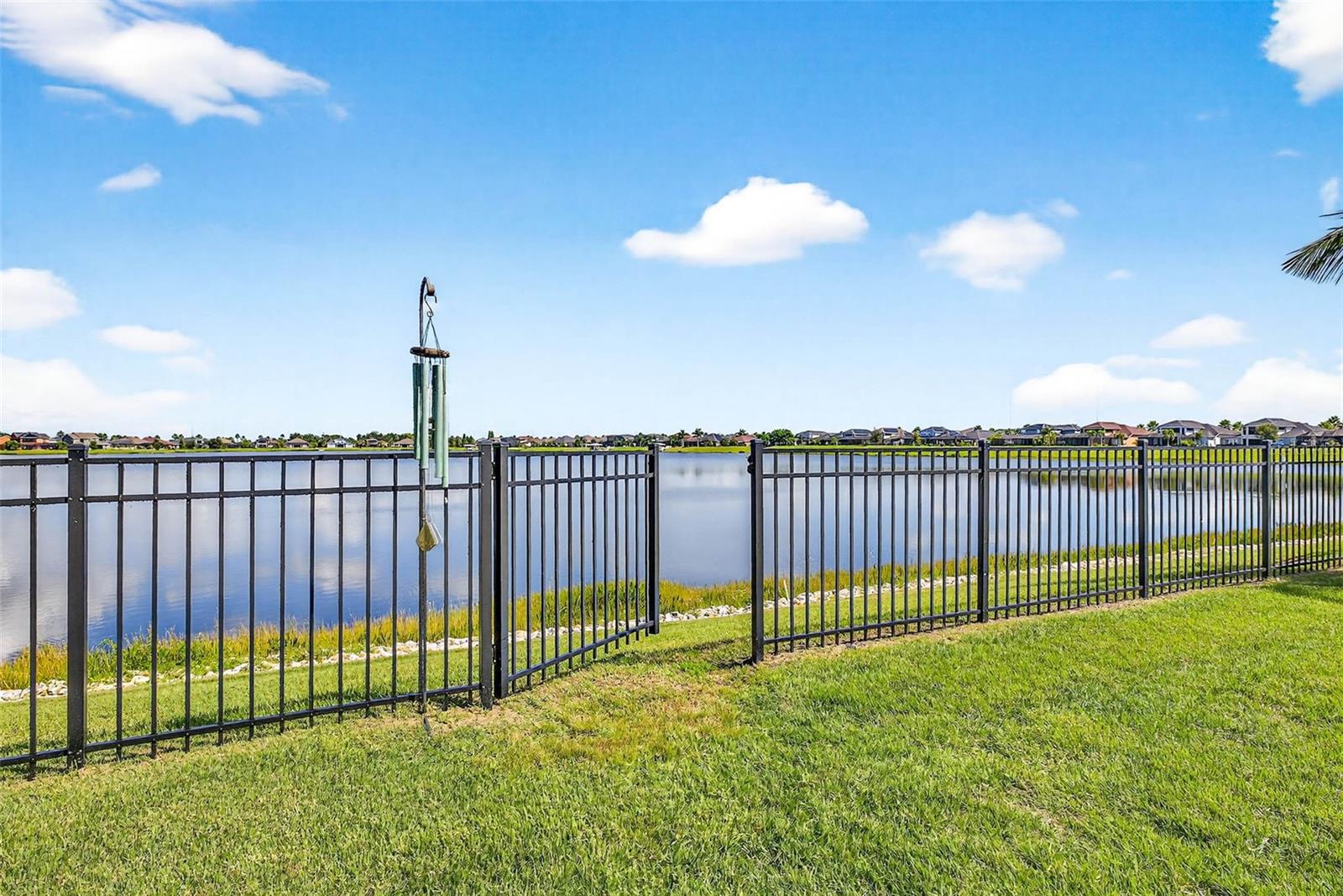 LUCAYA LAKE CLUB PH 4D - Residential
