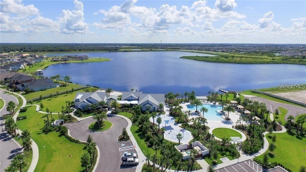 LUCAYA LAKE CLUB PH 4D - Residential