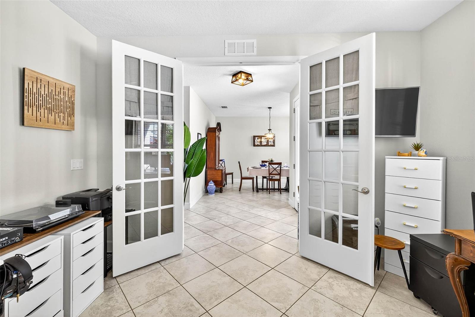 LUCAYA LAKE CLUB PH 4D - Residential
