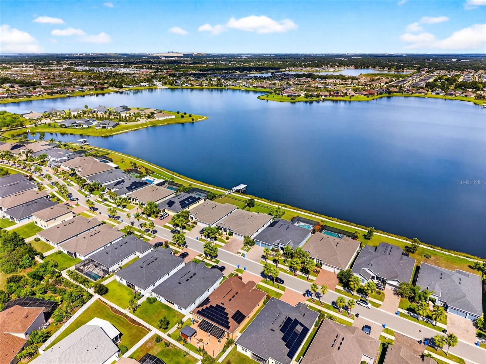 LUCAYA LAKE CLUB PH 4D - Residential