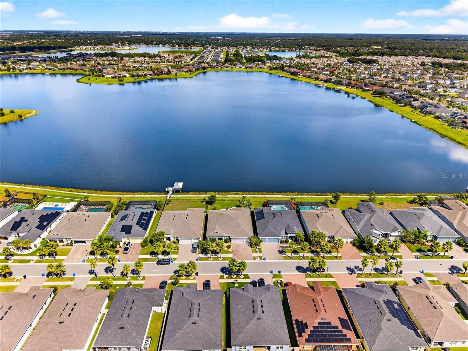 LUCAYA LAKE CLUB PH 4D - Residential