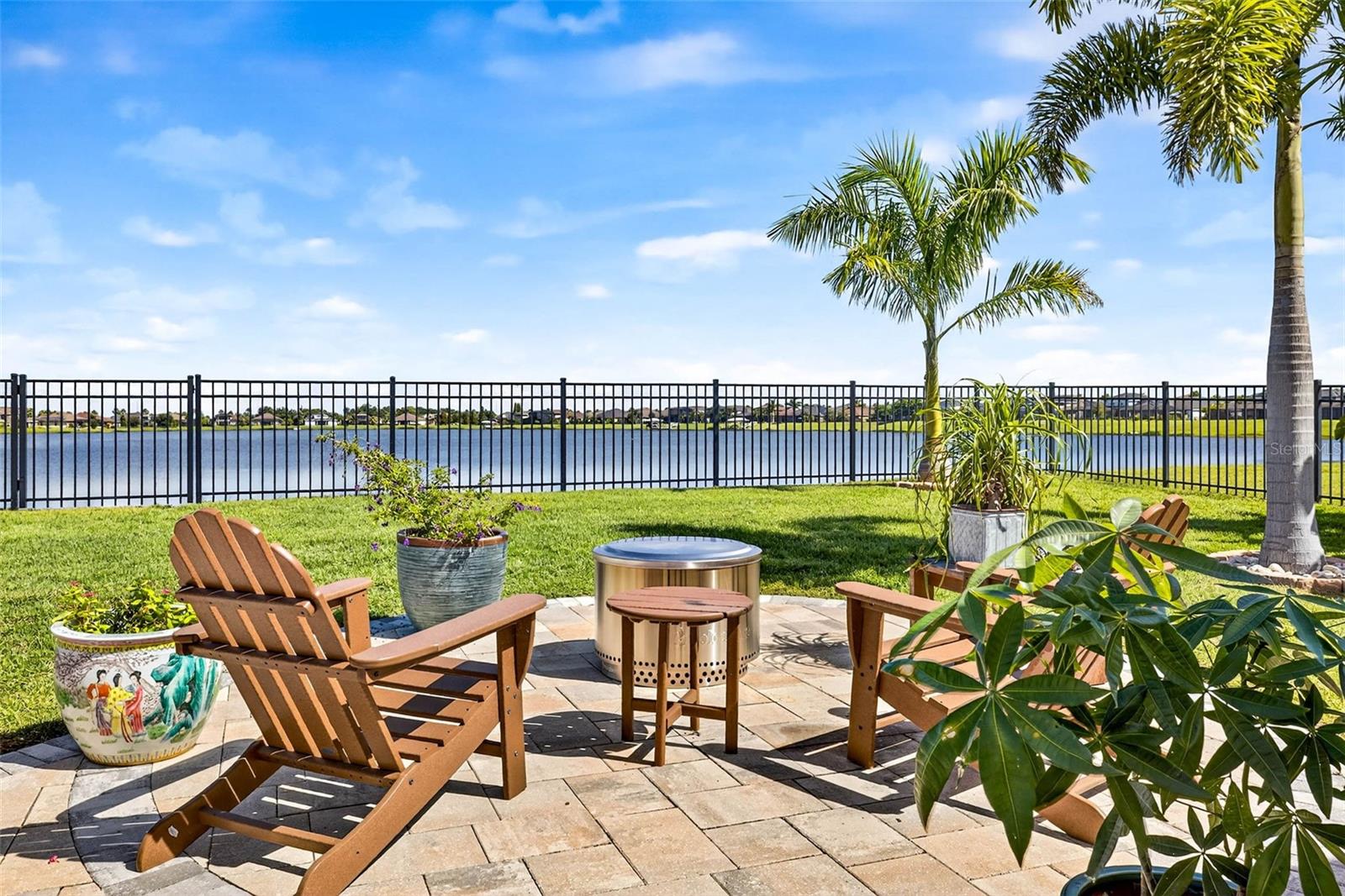LUCAYA LAKE CLUB PH 4D - Residential