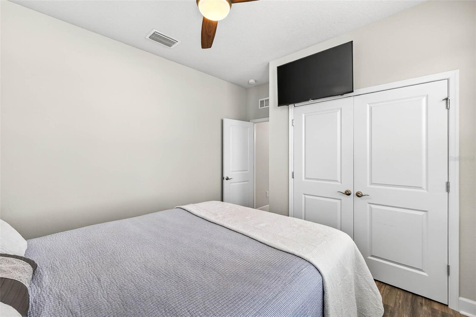 LUCAYA LAKE CLUB PH 4D - Residential