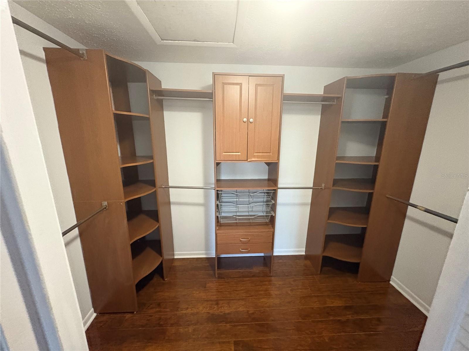 BLOOMINGDALE WEST - Residential