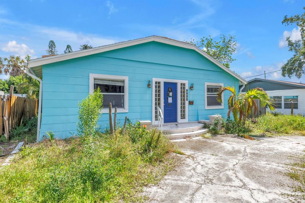 Photo of 1820 Montana Avenue NE, St Petersburg, FL 33703 (MLS # TB8427202)