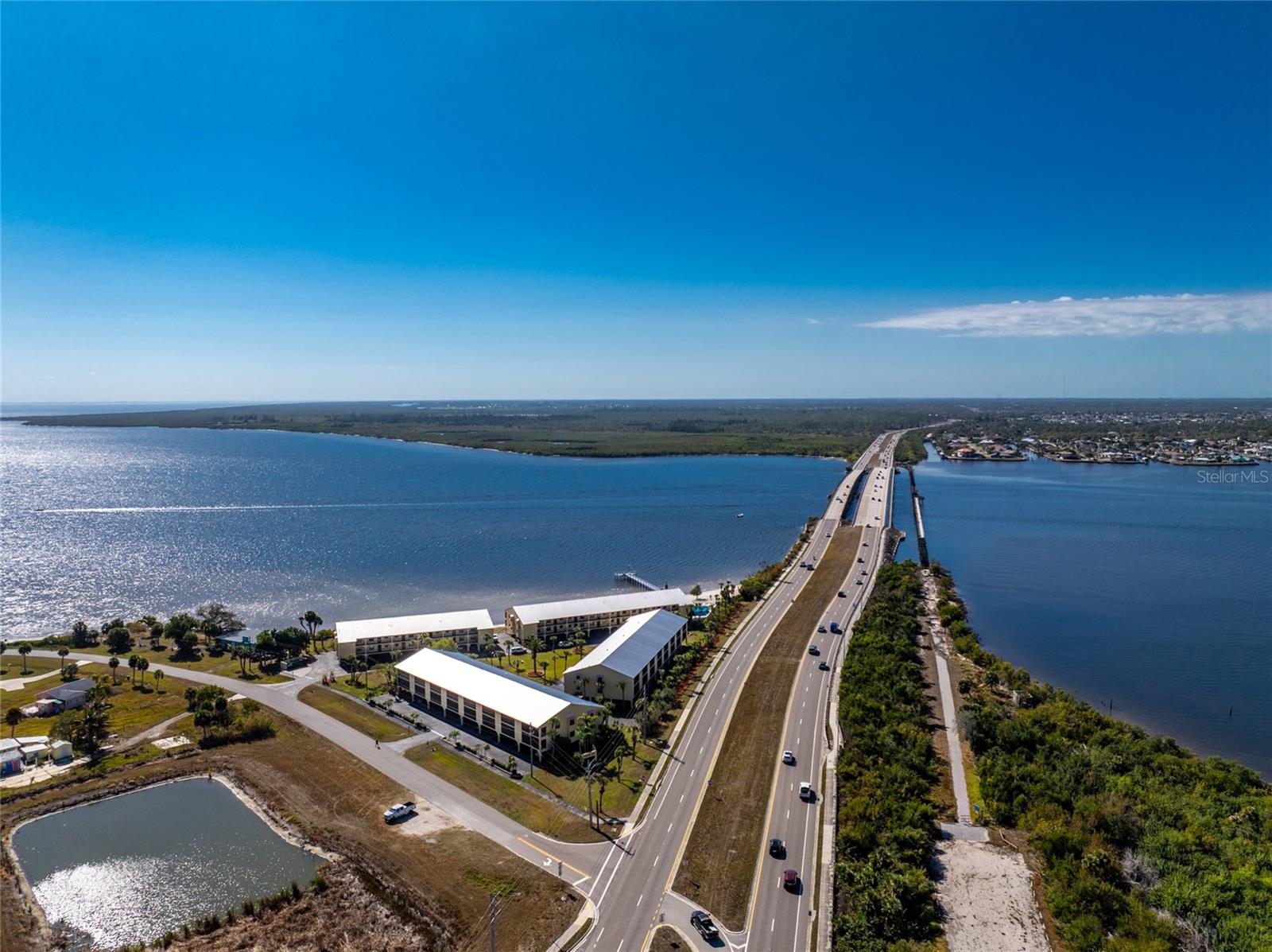 TARPON BAY PH 02 BLDG C - Residential