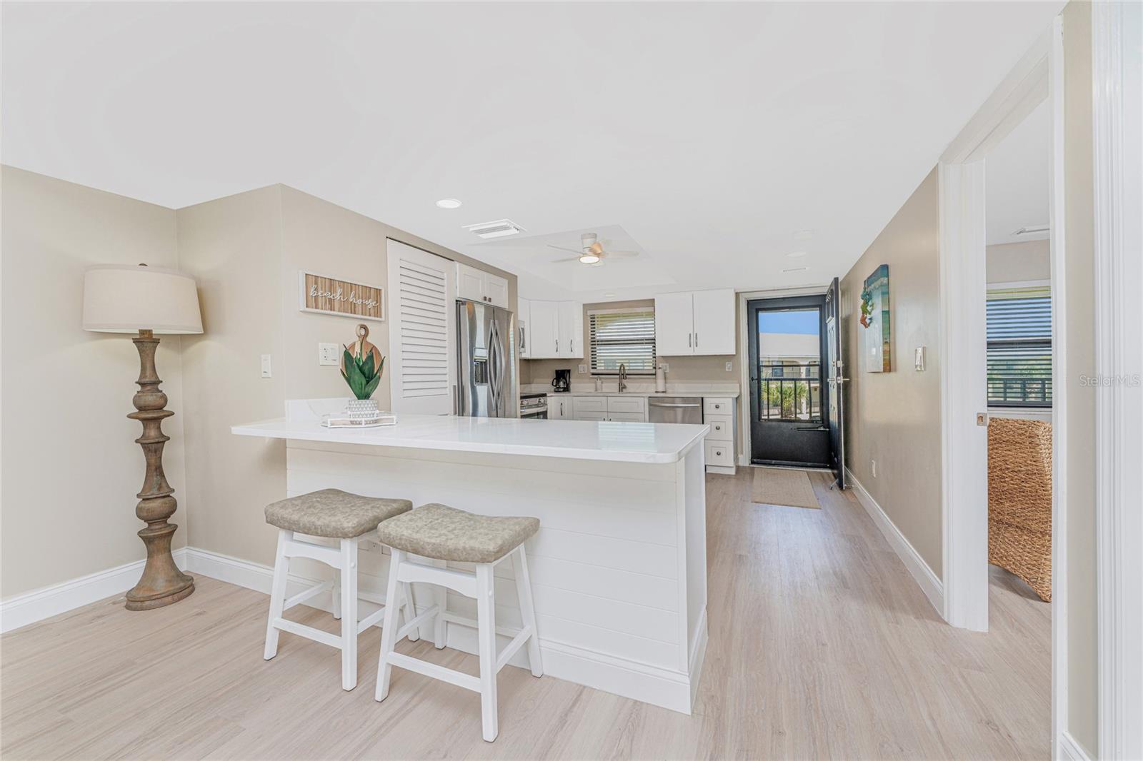 TARPON BAY PH 02 BLDG C - Residential