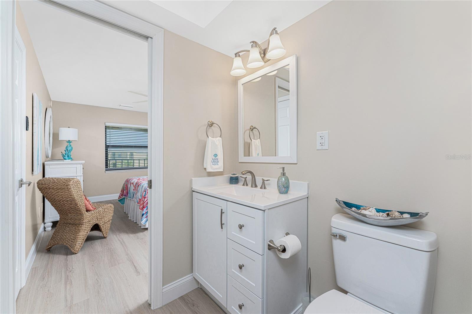 TARPON BAY PH 02 BLDG C - Residential