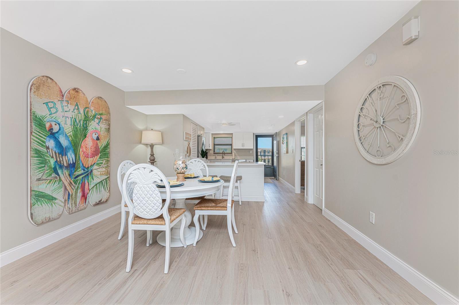 TARPON BAY PH 02 BLDG C - Residential