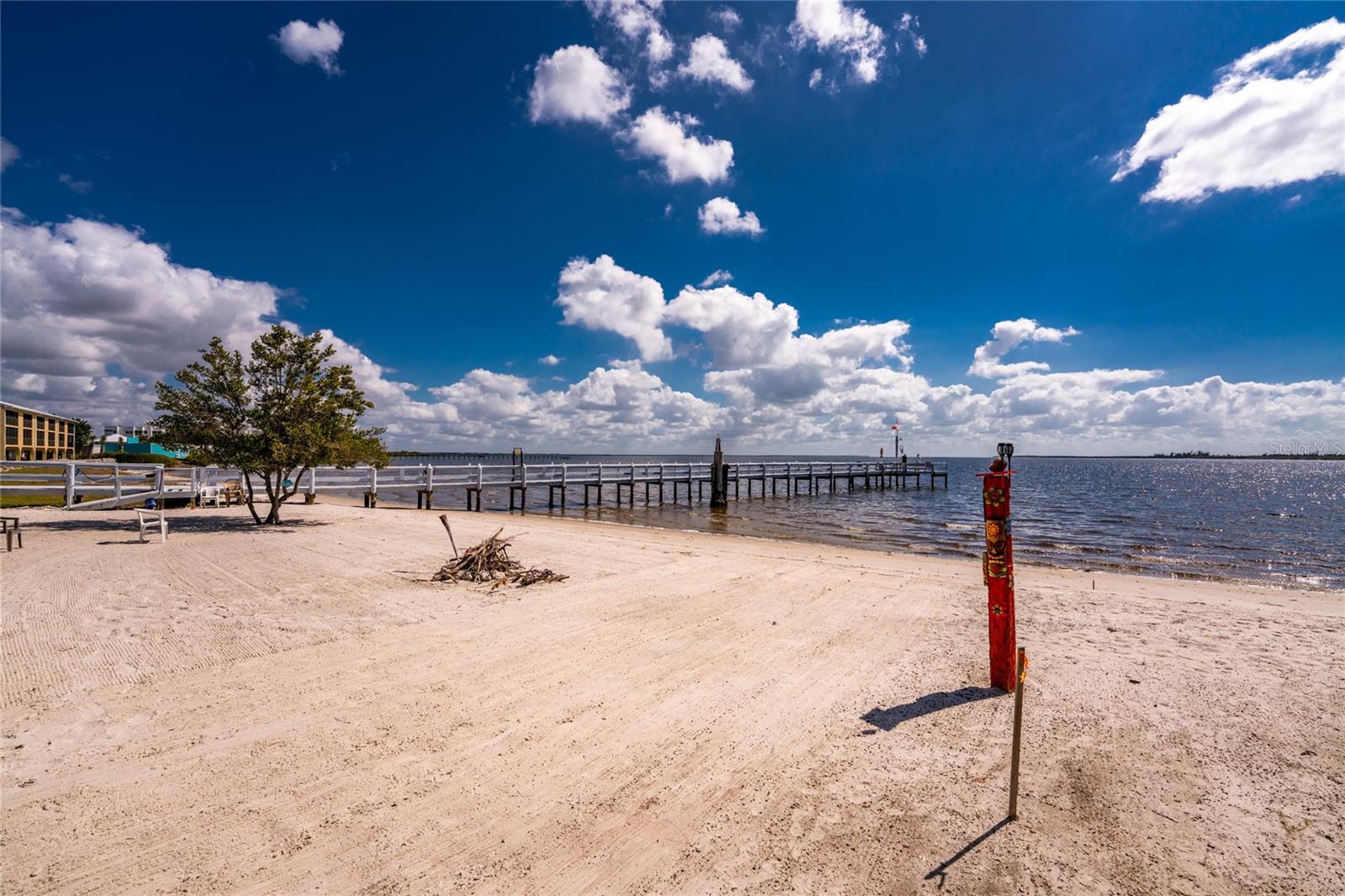 TARPON BAY PH 02 BLDG C - Residential