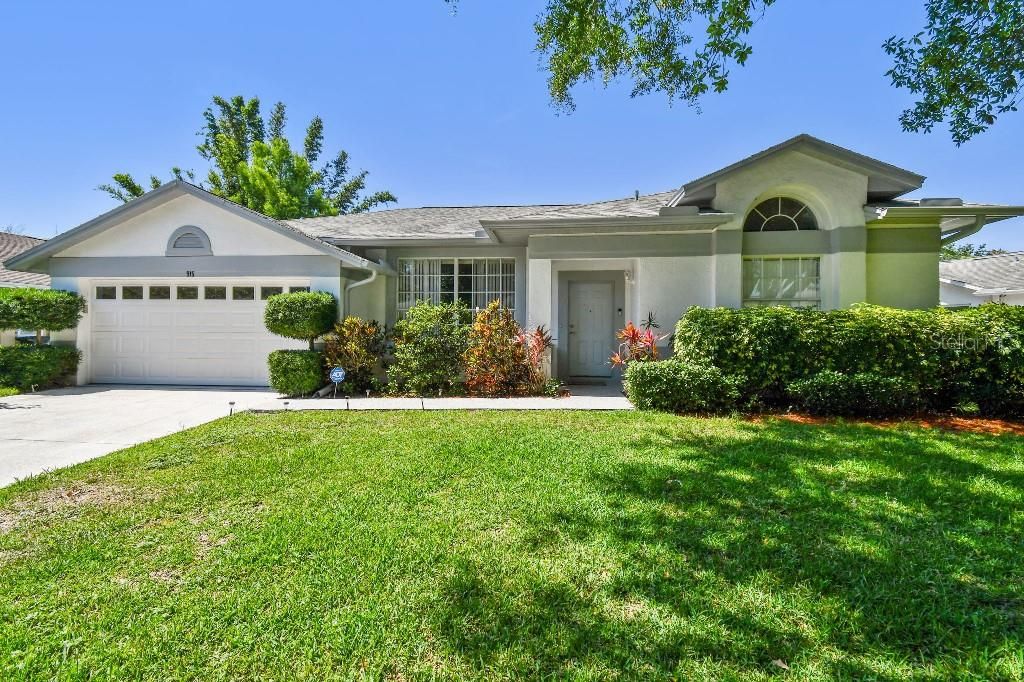 Photo of 915 Brittany Park Boulevard, Tarpon Springs, FL 34689 (MLS # TB8354448)
