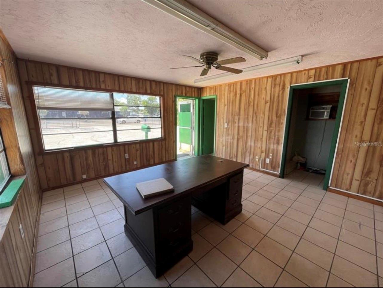 VILLA PARK - Commercial Lease