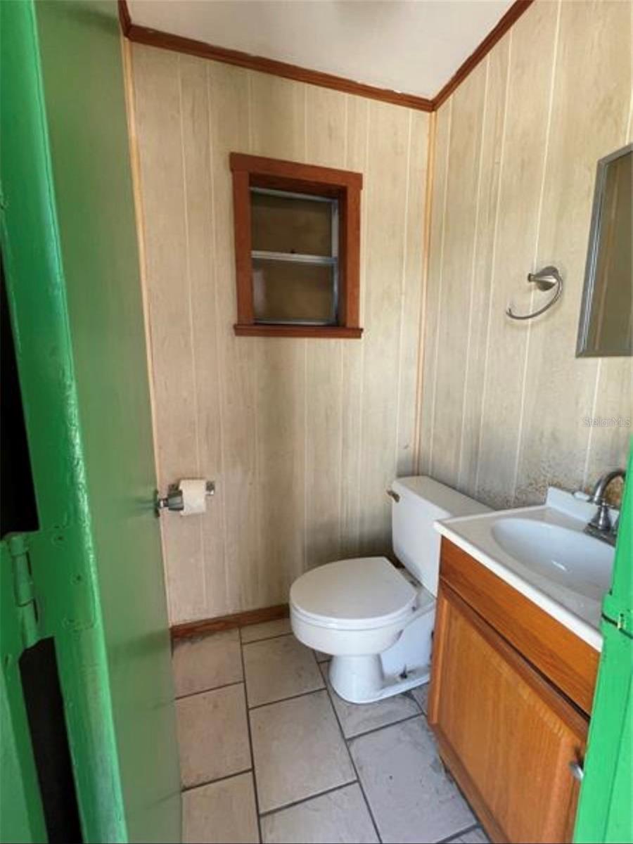 VILLA PARK - Commercial Lease