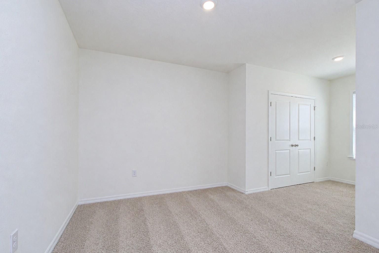 SOUTH BRANCH PRESERVE PH 2B & - Residential Lease
