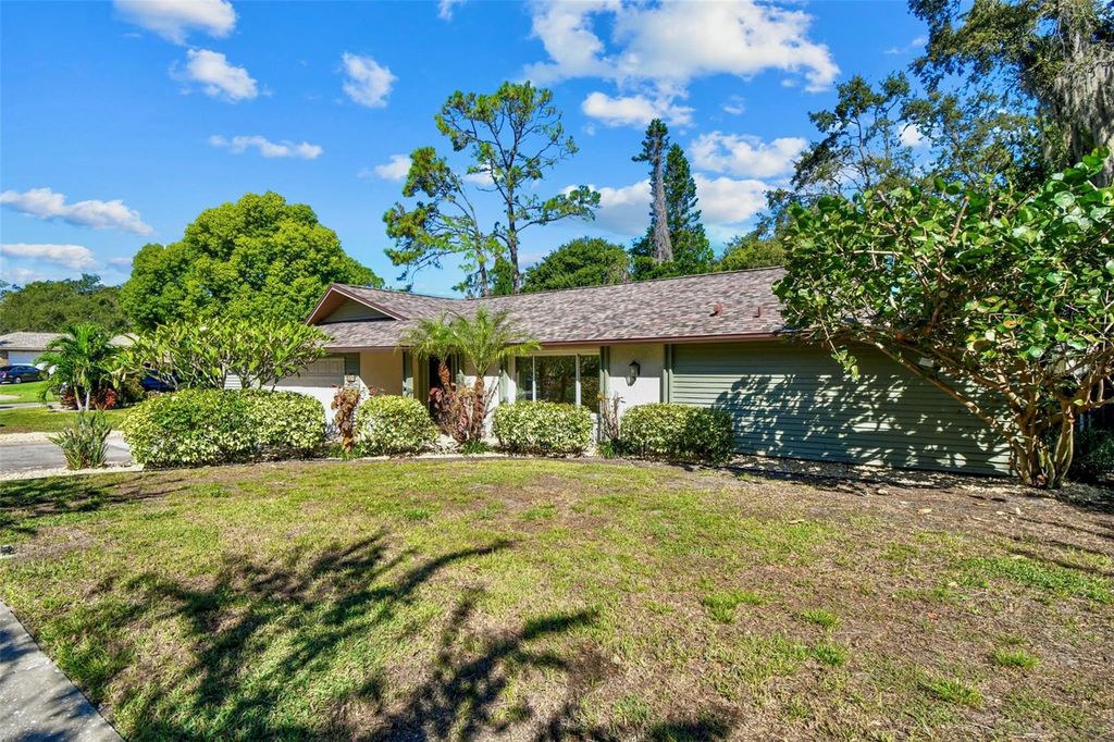 Photo of 844 Park Court, Palm Harbor, FL 34683 (MLS # W7879963)