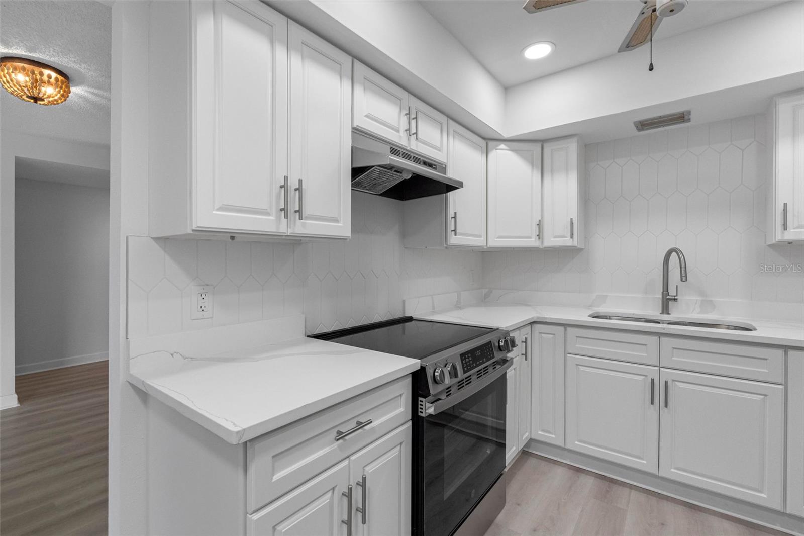 SAND KEY CONDO-BAYSIDE GARDENS II - Residential