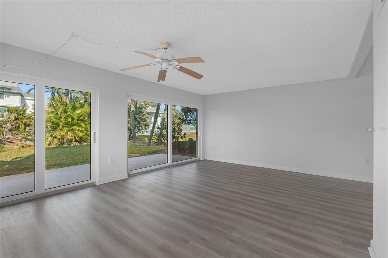 SAND KEY CONDO-BAYSIDE GARDENS II - Residential