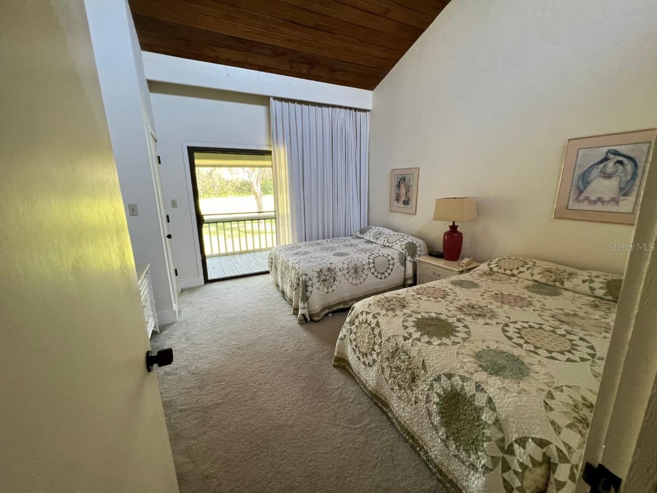 GRENELEFE ABBEY COURT CONDO UNIT 01 PH 01 - Residential