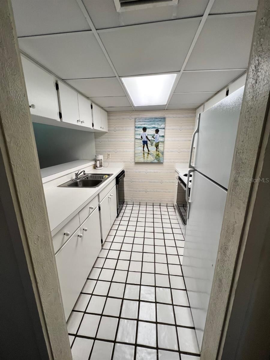 GRENELEFE ABBEY COURT CONDO UNIT 01 PH 01 - Residential