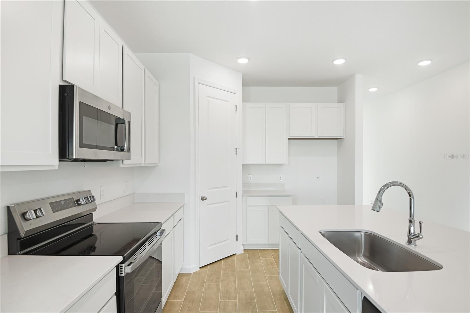 SEASONS AT SCENIC TERRACE - Residential