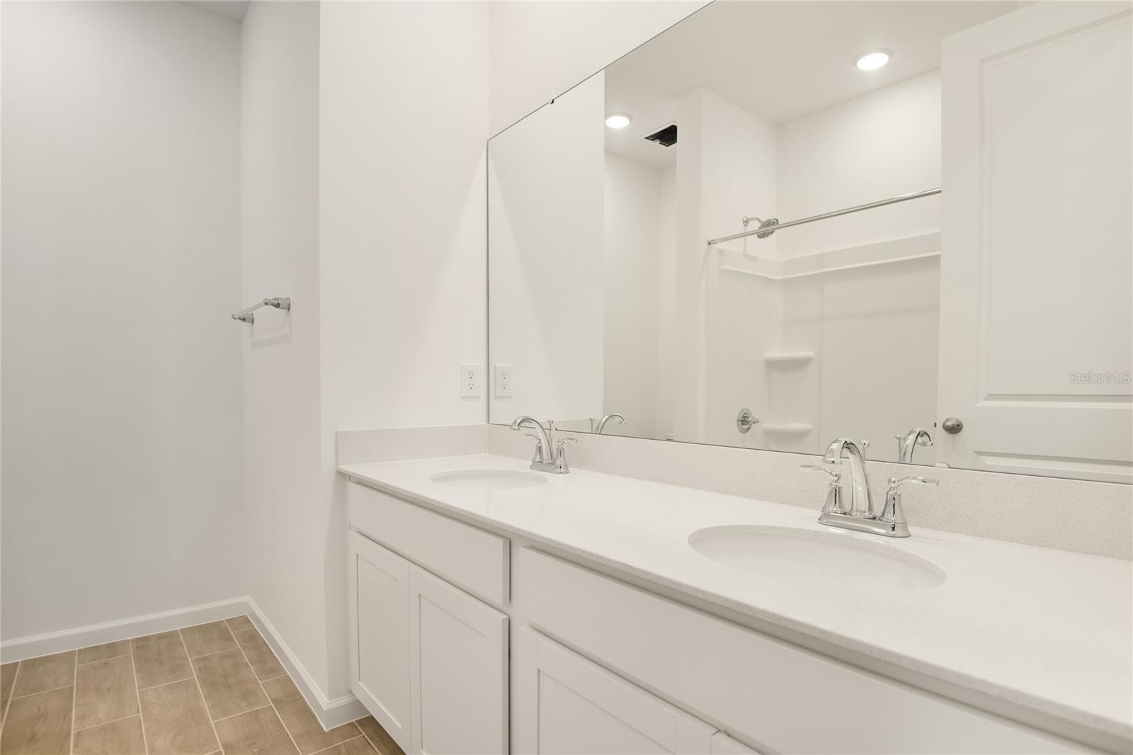 SEASONS AT SCENIC TERRACE - Residential