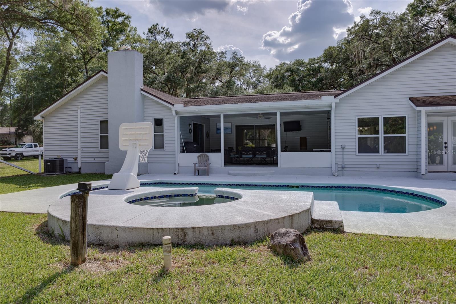 MEADOW WOOD FARMS UN 02 - Residential