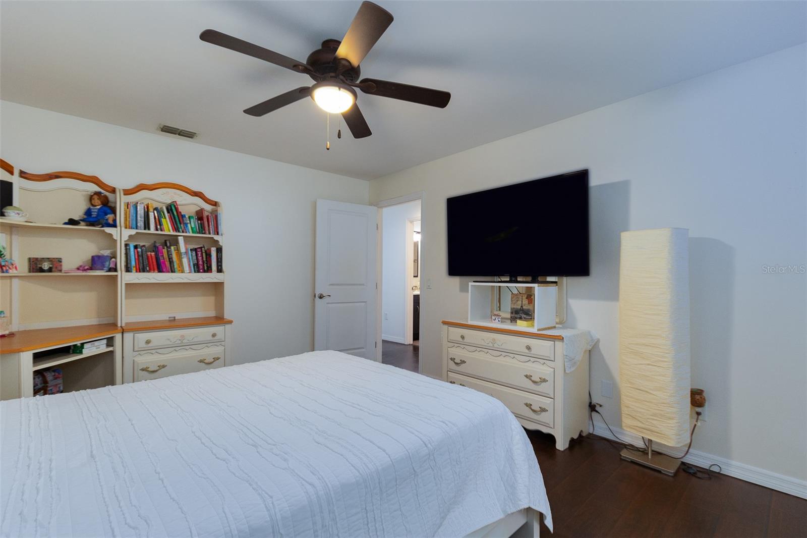 MEADOW WOOD FARMS UN 02 - Residential