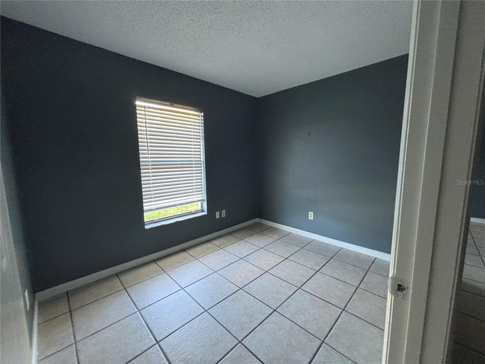 DELTONA LAKES UNIT 42 - Residential Lease