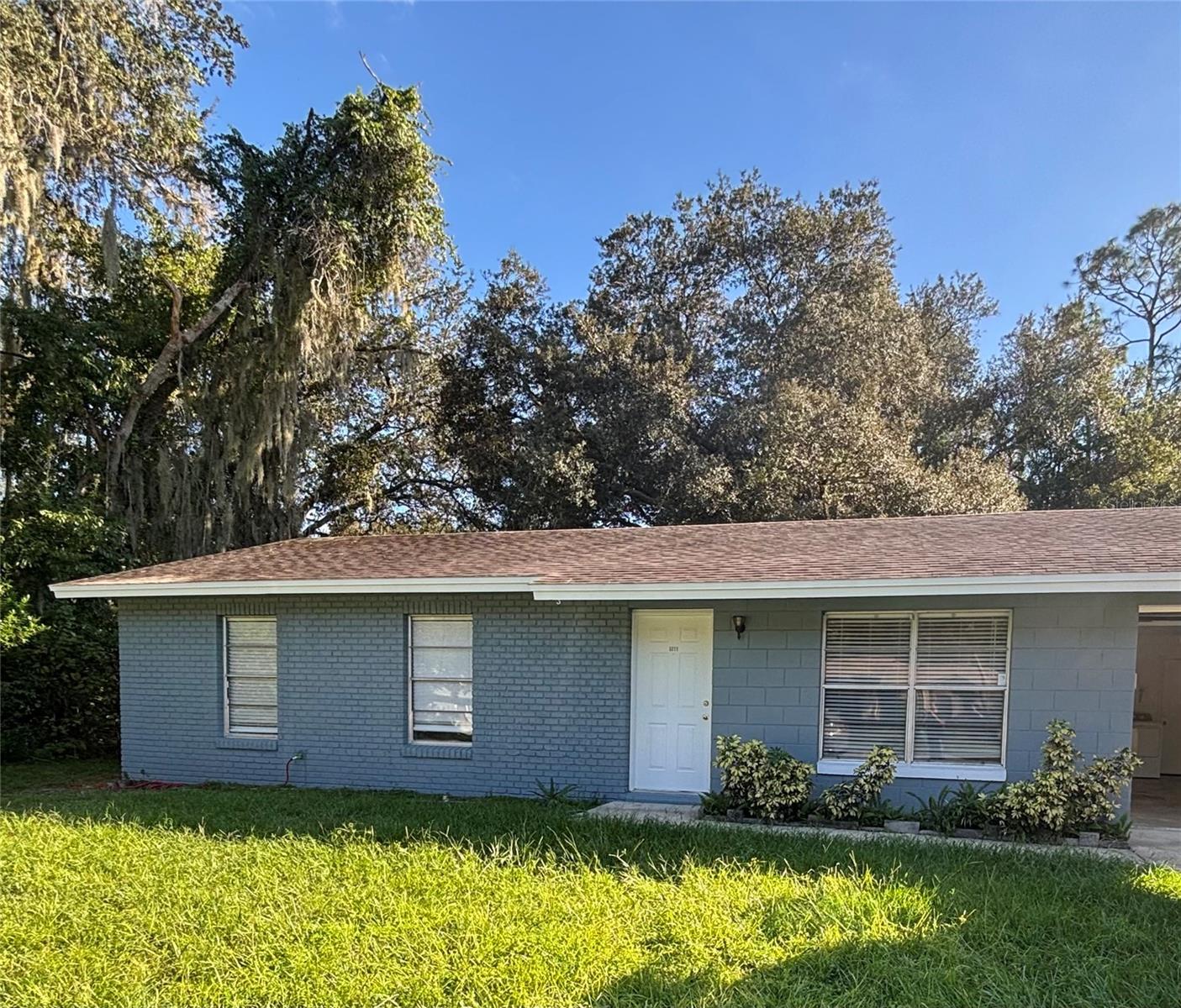 DELTONA LAKES UNIT 42 - Residential Lease