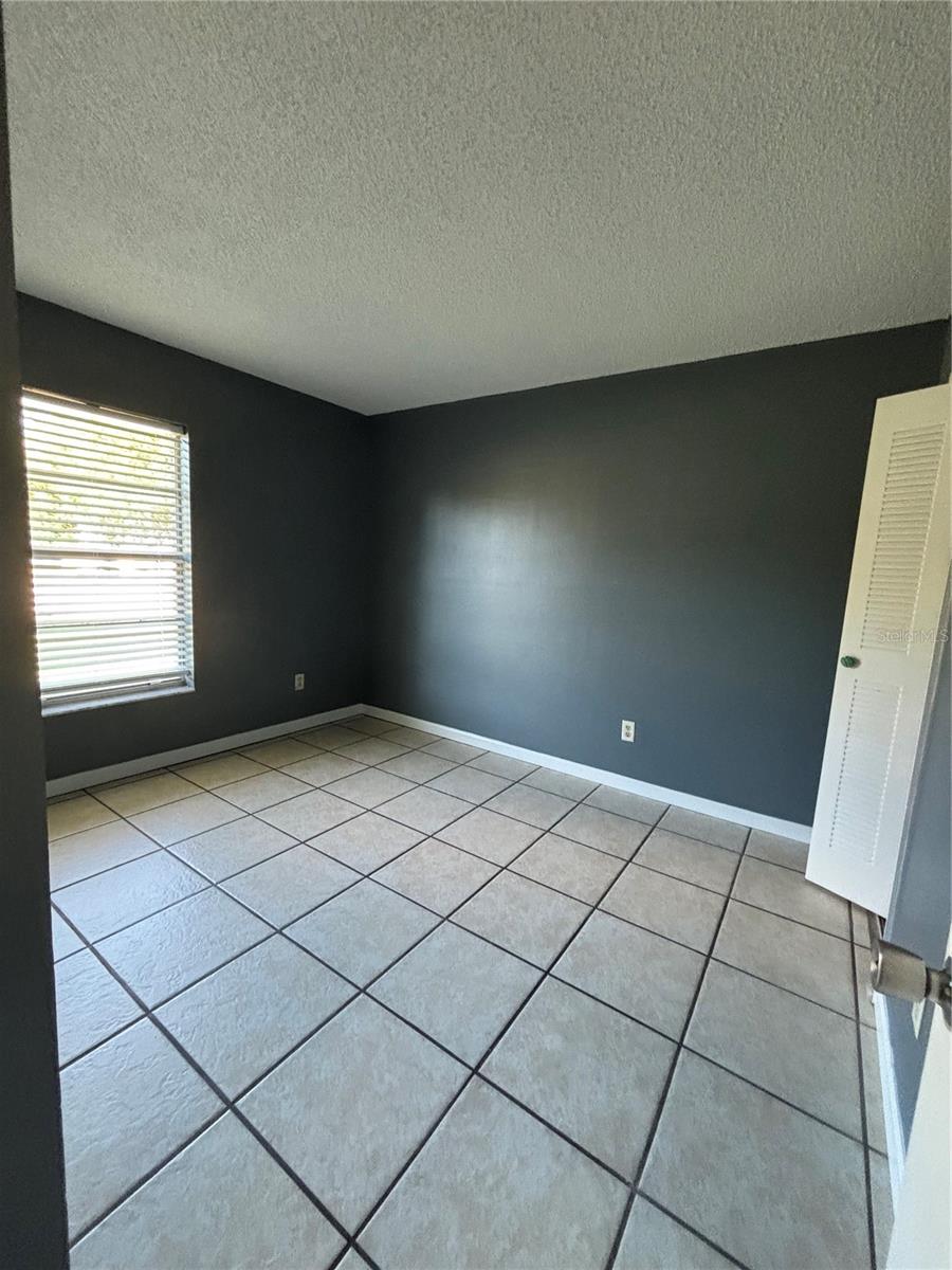 DELTONA LAKES UNIT 42 - Residential Lease