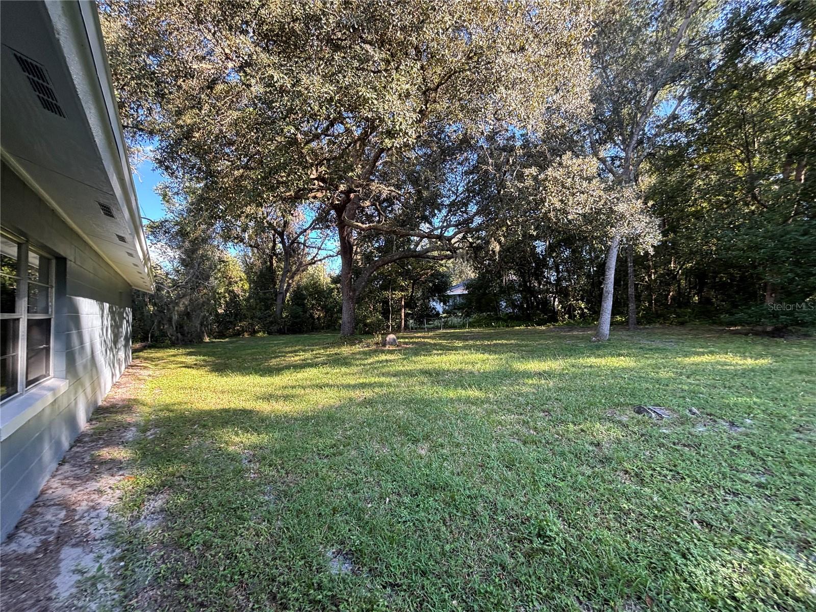 DELTONA LAKES UNIT 42 - Residential Lease