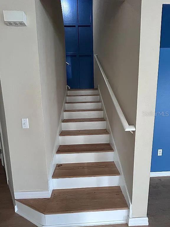 AMBER POINTE - Residential