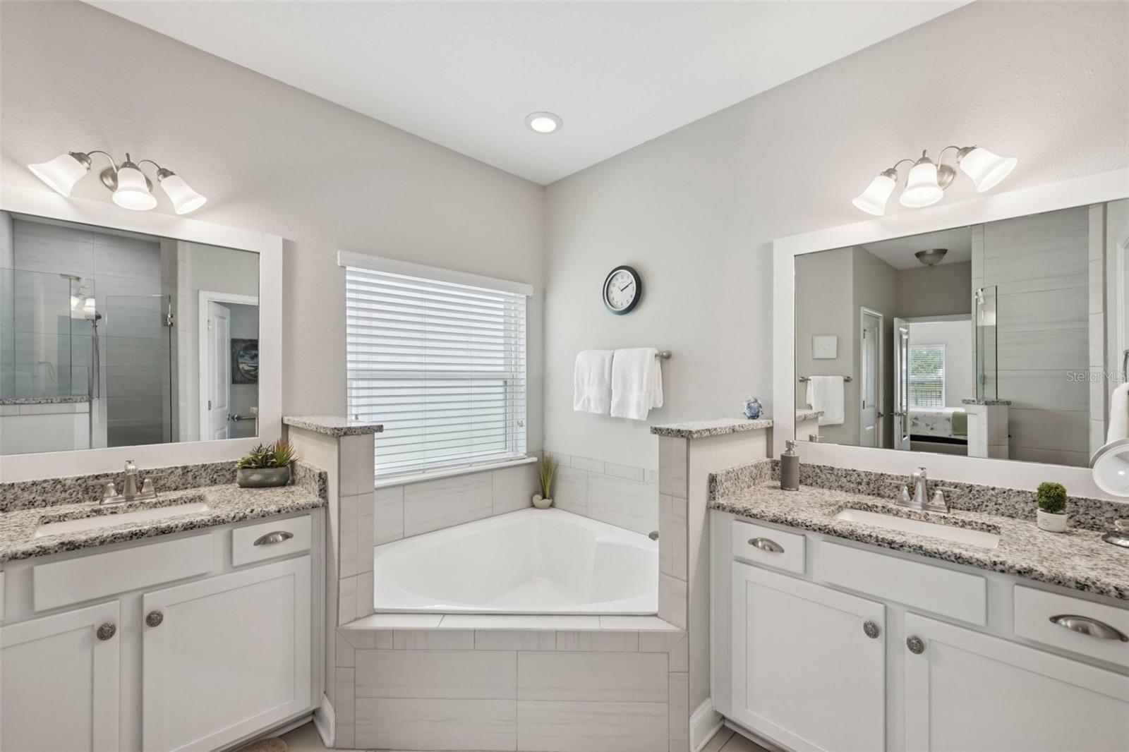 DEERFIELD MDWS - Residential