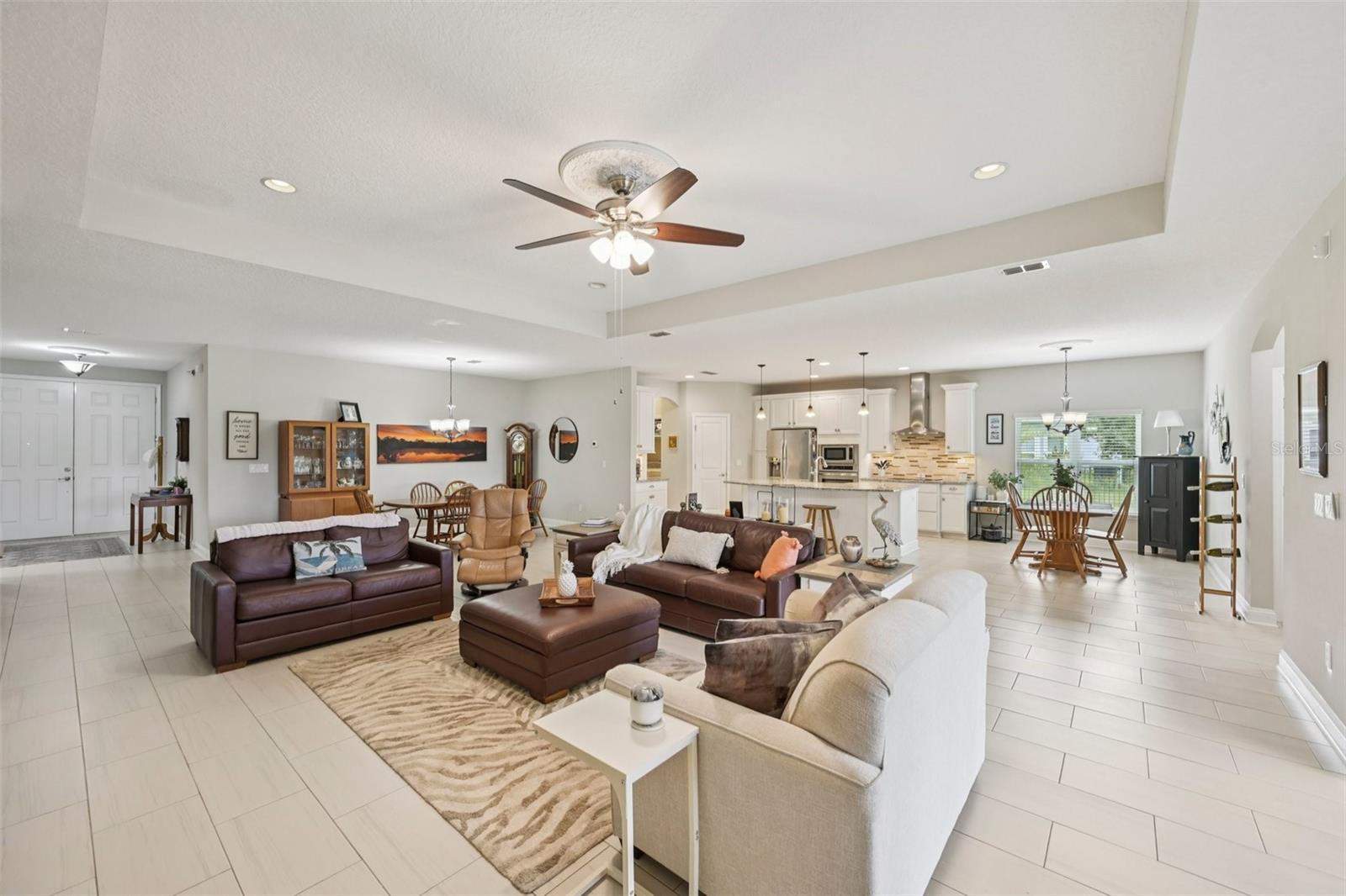 DEERFIELD MDWS - Residential