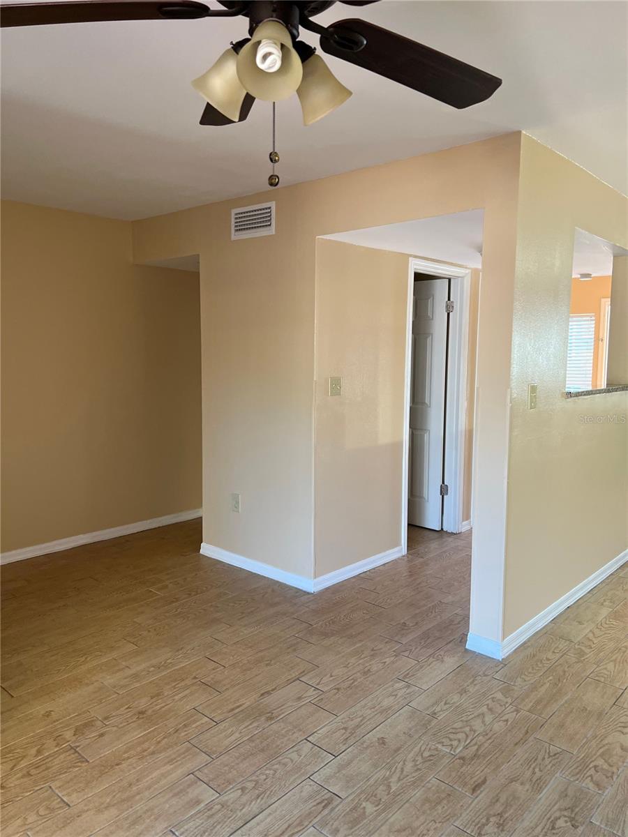 FLORIDA VACATION VILLAS - Residential Lease
