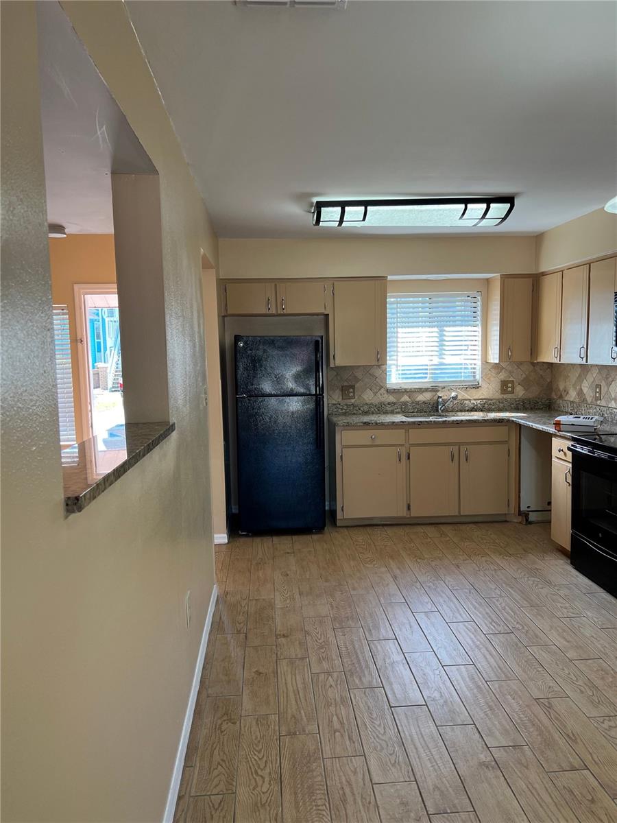 FLORIDA VACATION VILLAS - Residential Lease
