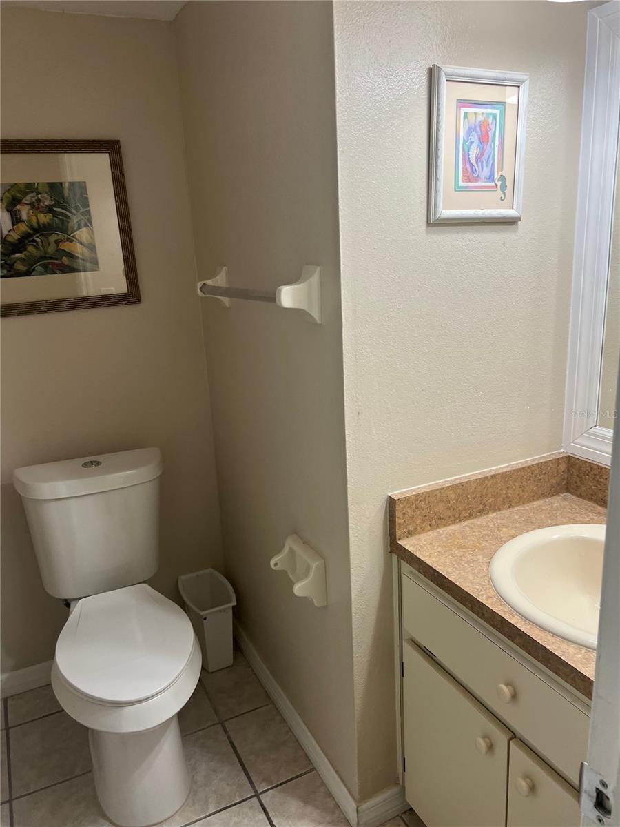 FLORIDA VACATION VILLAS - Residential Lease