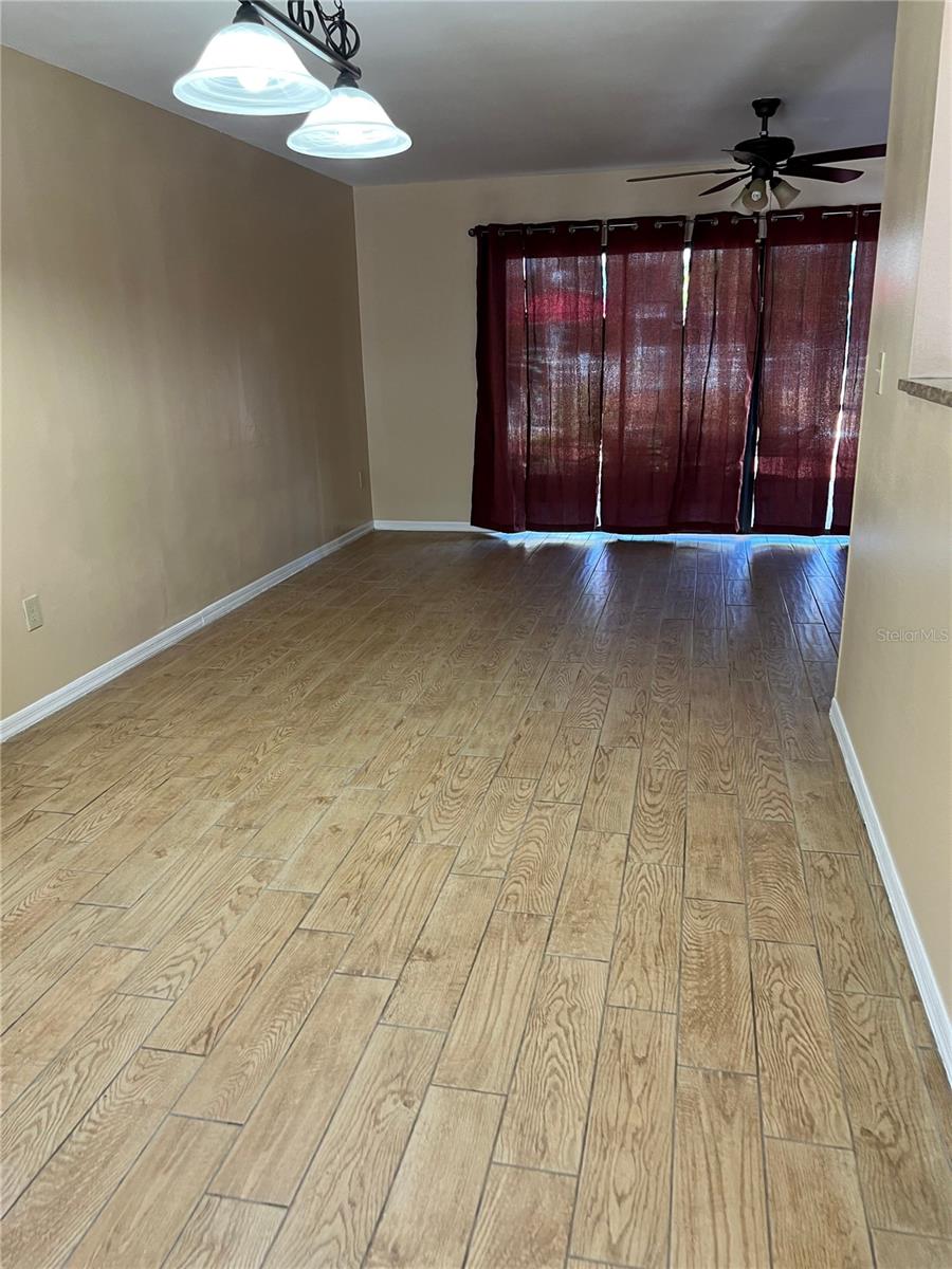 FLORIDA VACATION VILLAS - Residential Lease