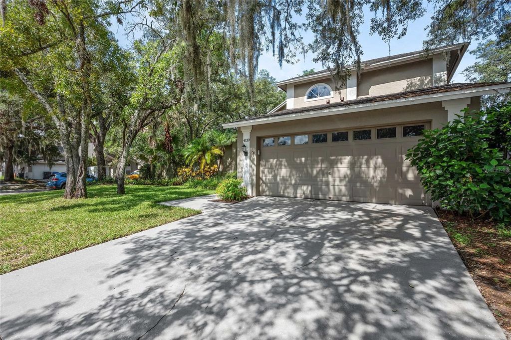 Photo of 4139 Moreland Drive, Valrico, FL 33596 (MLS # TB8527165)