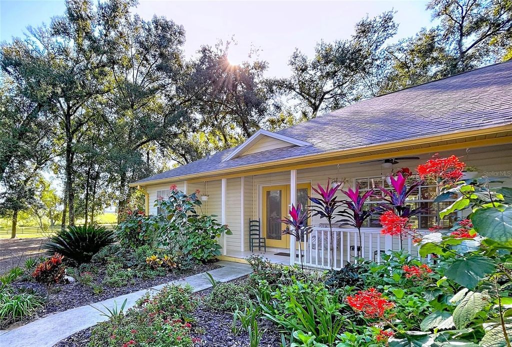 Photo of 39144 Sheffey Lane, Dade City, FL 33525 (MLS # TB8435876)