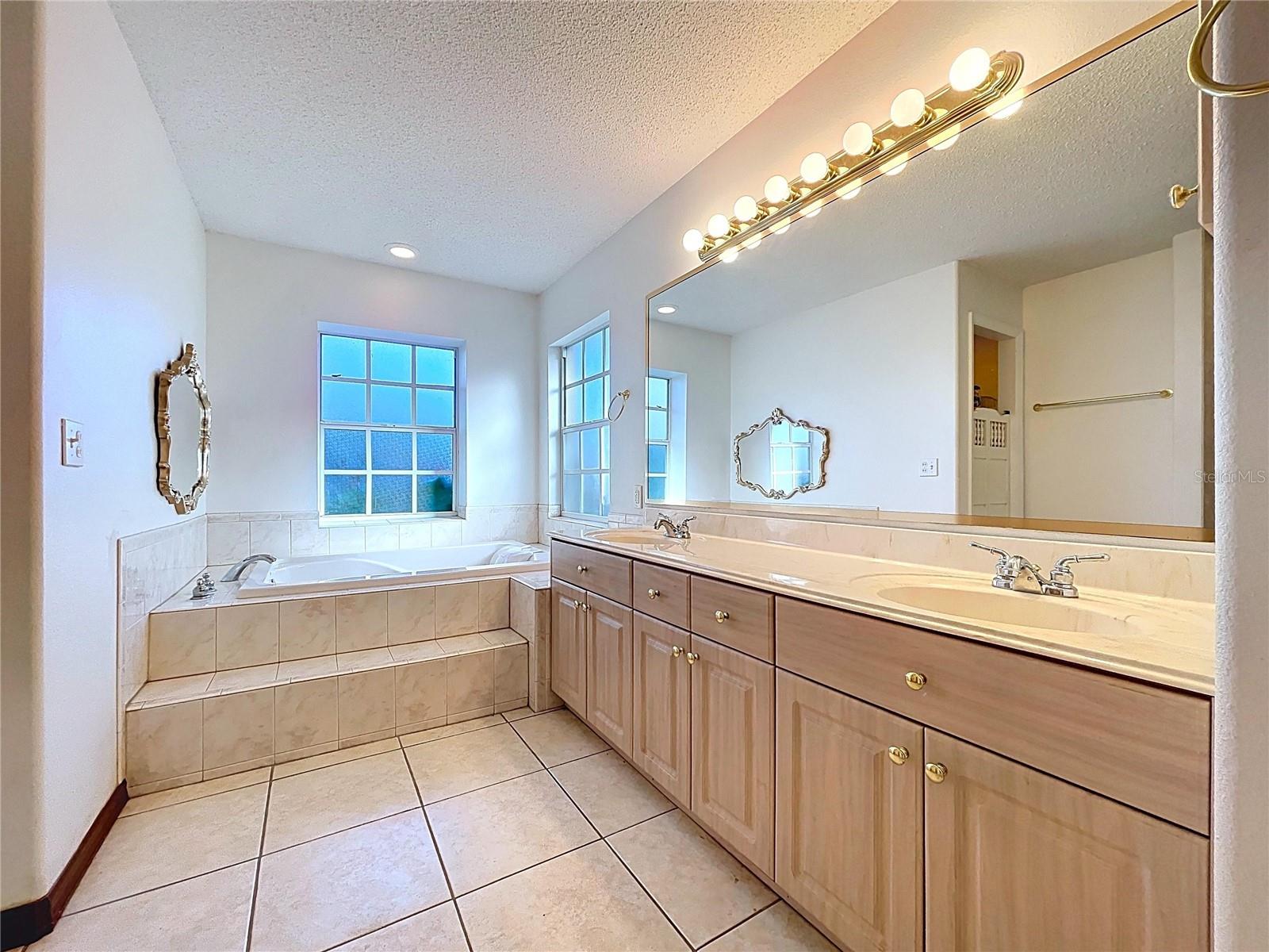 ZEPHYRHILLS COLONY CO - Residential