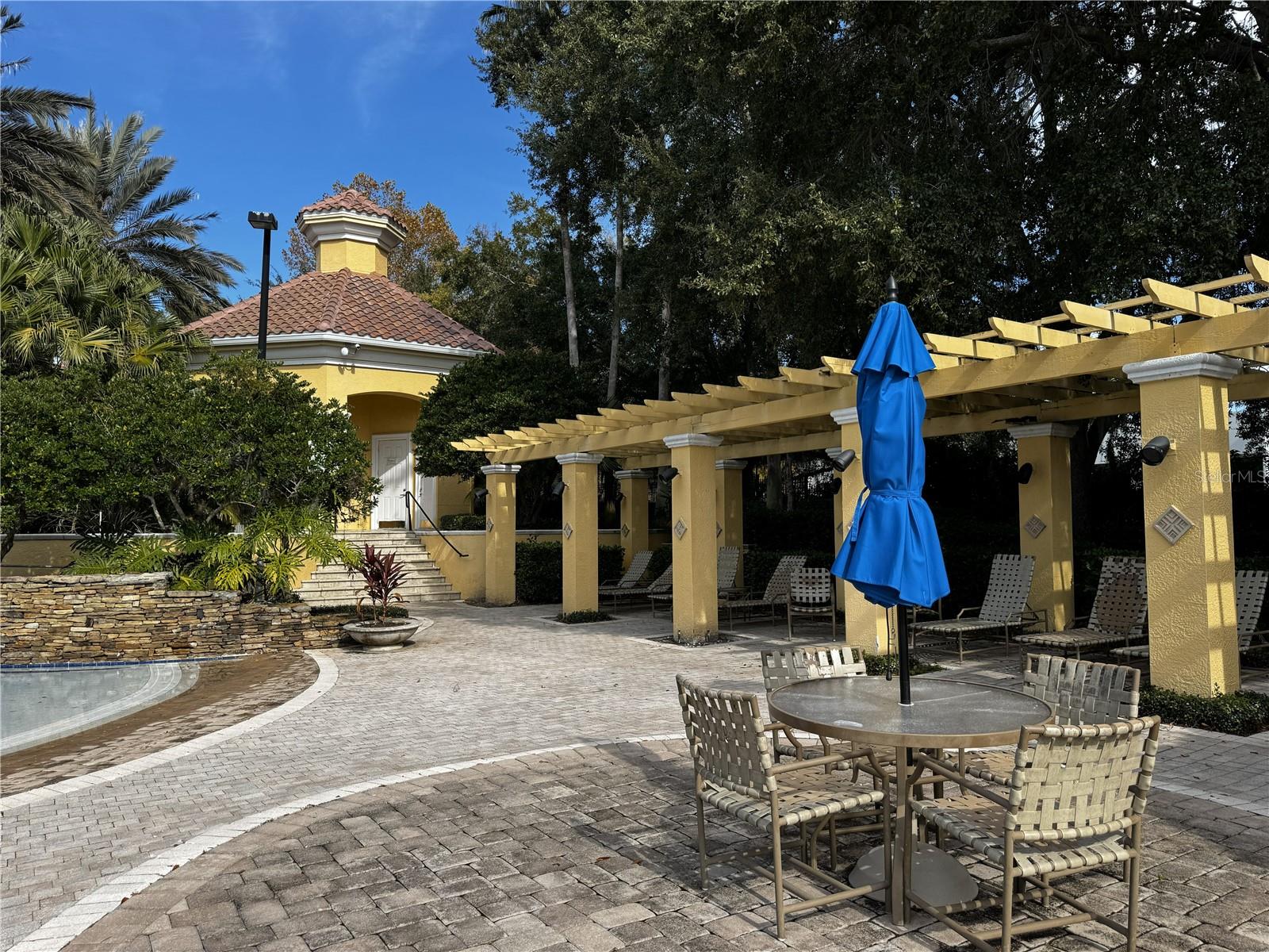 VISCONTI EAST - Residential Lease