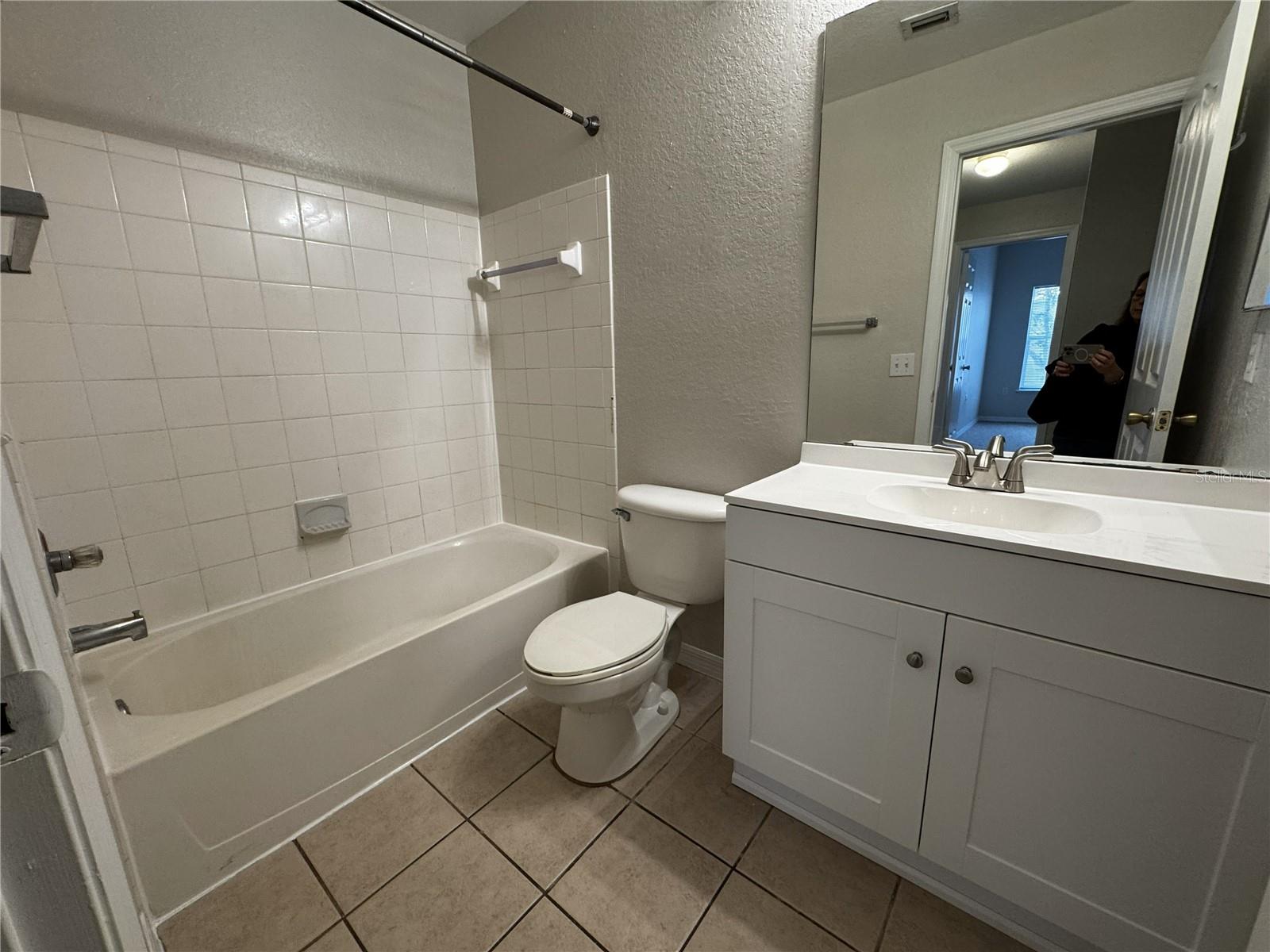 VISCONTI EAST - Residential Lease