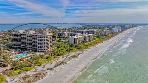 A home in LONGBOAT KEY